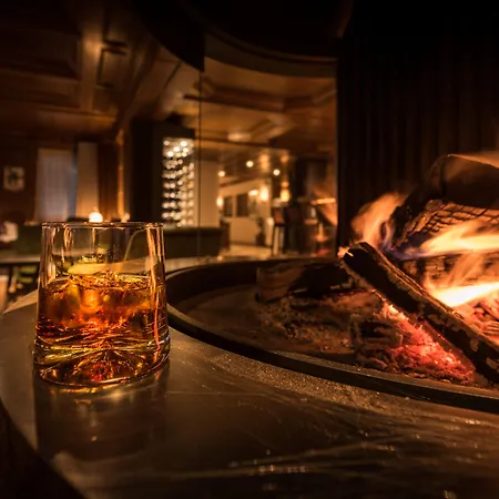 The Christiania Mountain & 4*